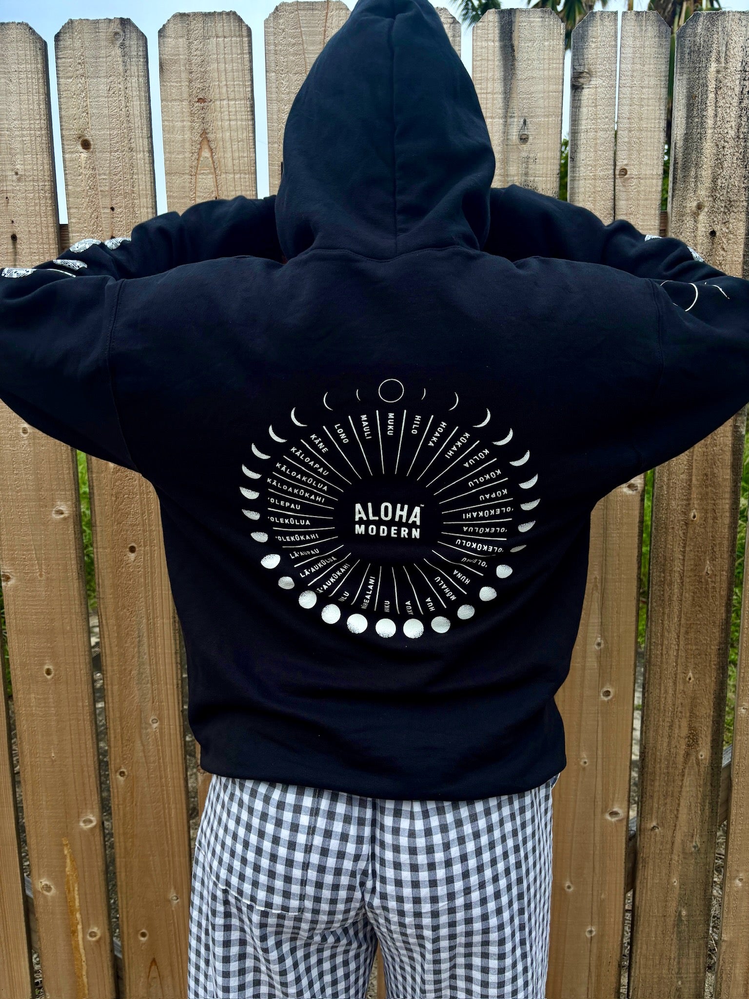 Helu Pō Hoodie